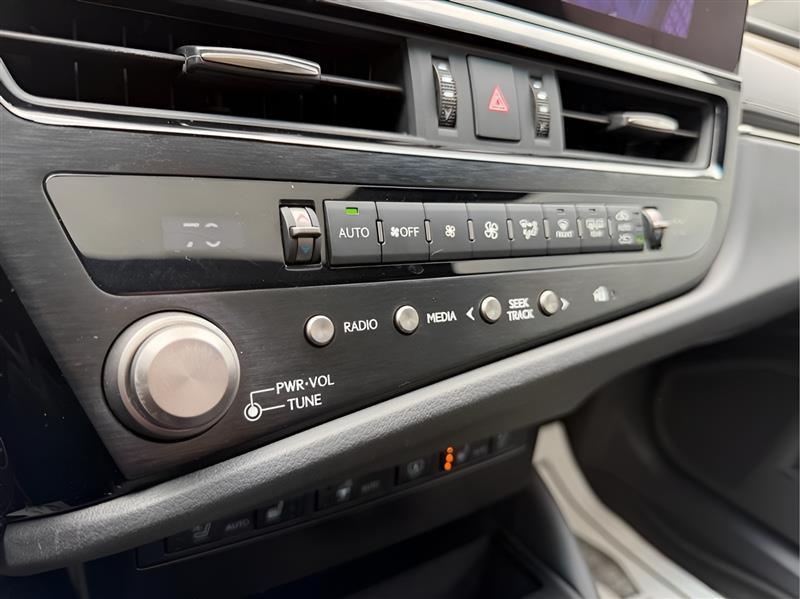 Lexus ES 350 F SPORT 2023