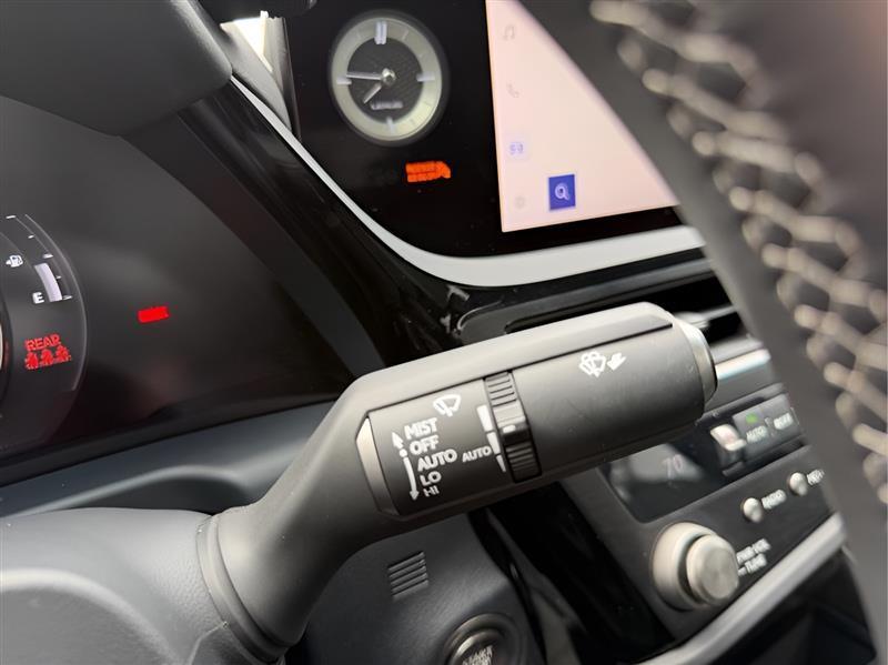 Lexus ES 350 F SPORT 2023