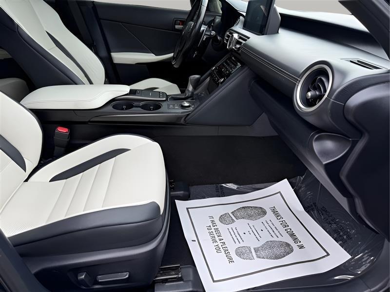 Lexus IS F SPORT 350 RWD 2022