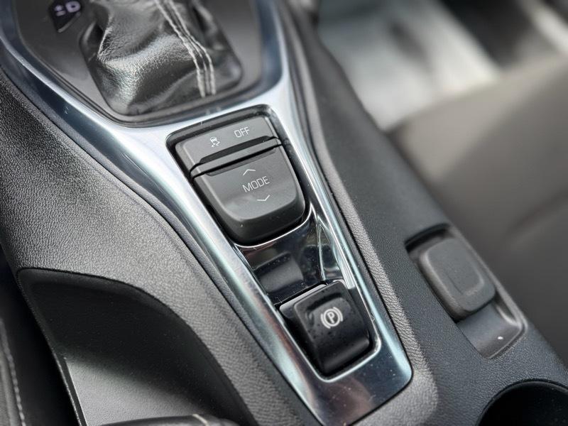 Chevrolet Camaro LT1 2D Coupe 2020