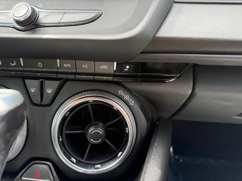 Chevrolet Camaro LT1 2D Coupe 2020