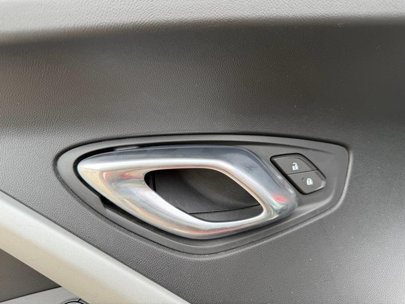 Chevrolet Camaro LT1 2D Coupe 2020