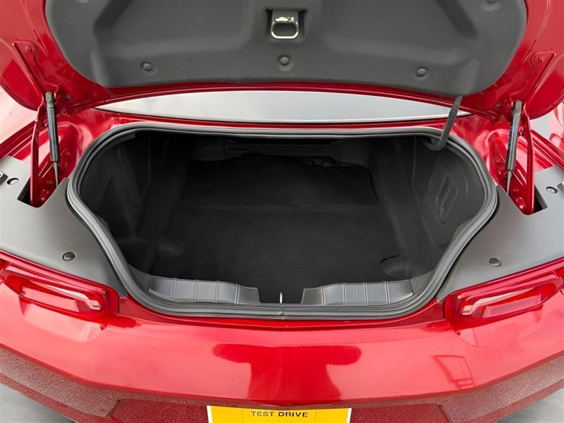 Chevrolet Camaro LT1 2D Coupe 2020