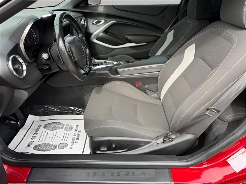 Chevrolet Camaro LT1 2D Coupe 2020