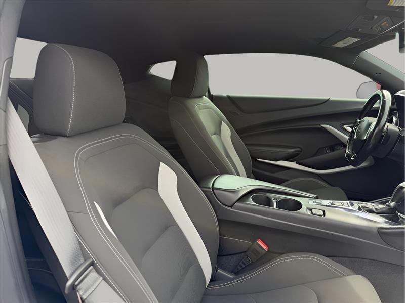 Chevrolet Camaro LT1 2D Coupe 2020