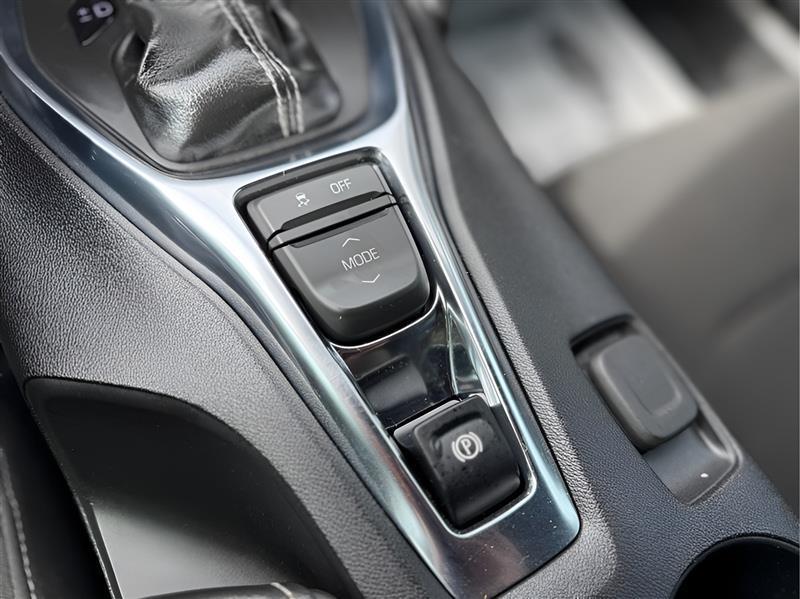 Chevrolet Camaro LT1 2D Coupe 2020