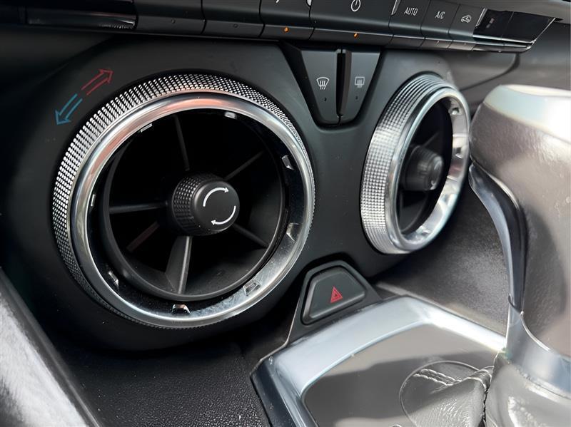 Chevrolet Camaro LT1 2D Coupe 2020