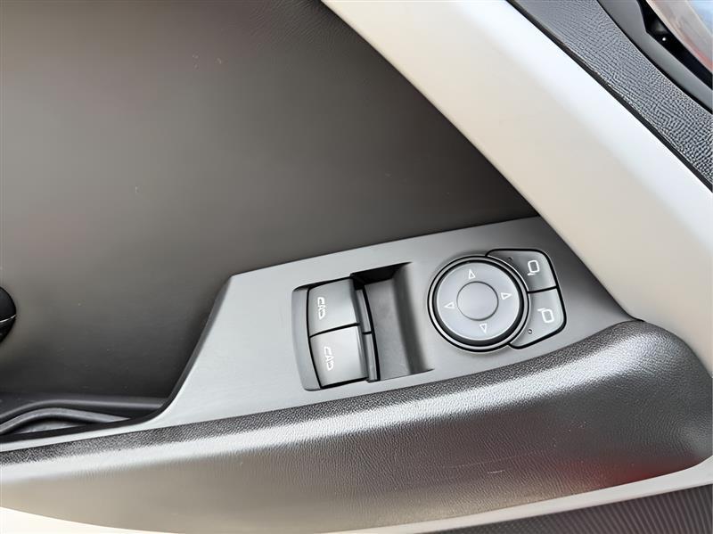 Chevrolet Camaro LT1 2D Coupe 2020