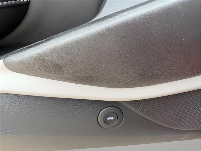 Chevrolet Camaro LT1 2D Coupe 2020