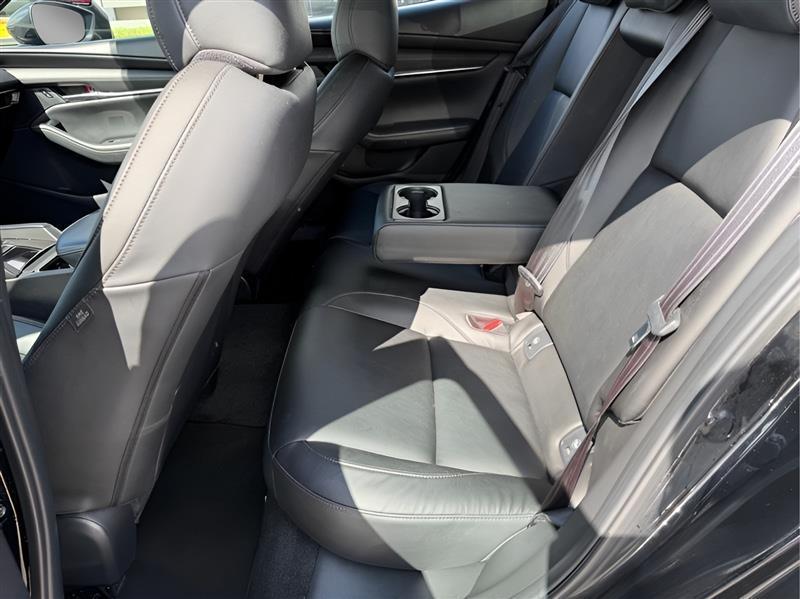 Mazda MAZDA3 Preferred Hatchback AWD 2022