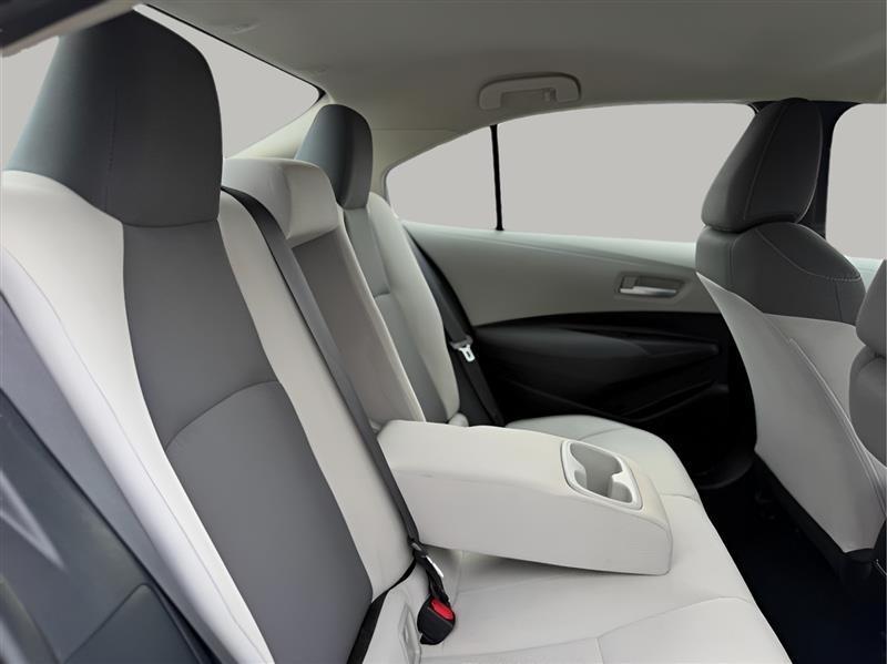 Toyota Corolla LE 2021