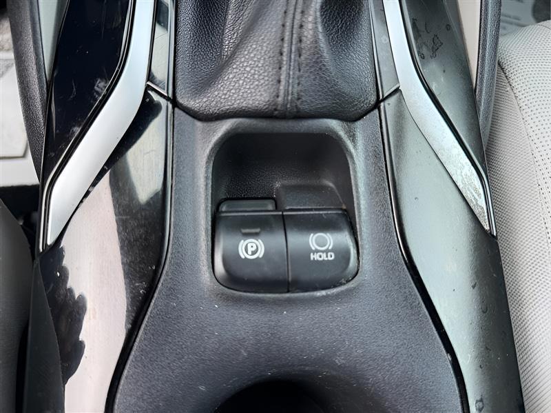 Toyota Corolla LE 2021