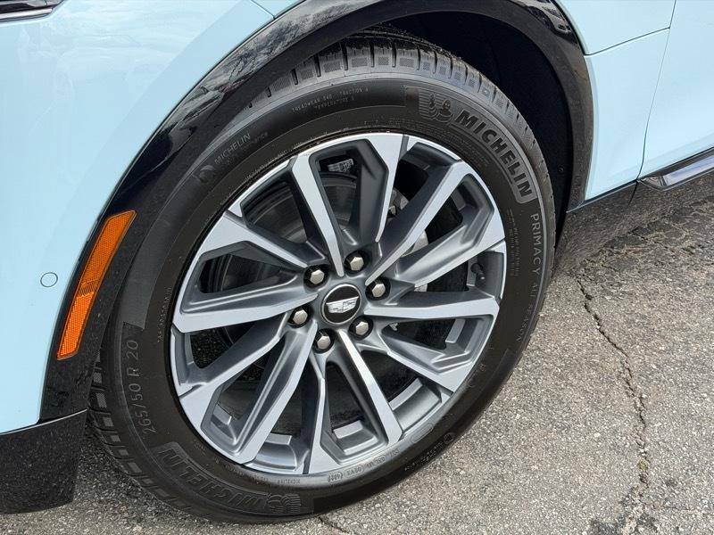 Cadillac Lyriq Sport-3 2024