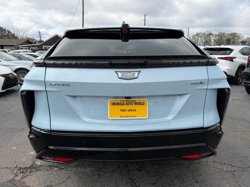 Cadillac Lyriq Sport-3 2024