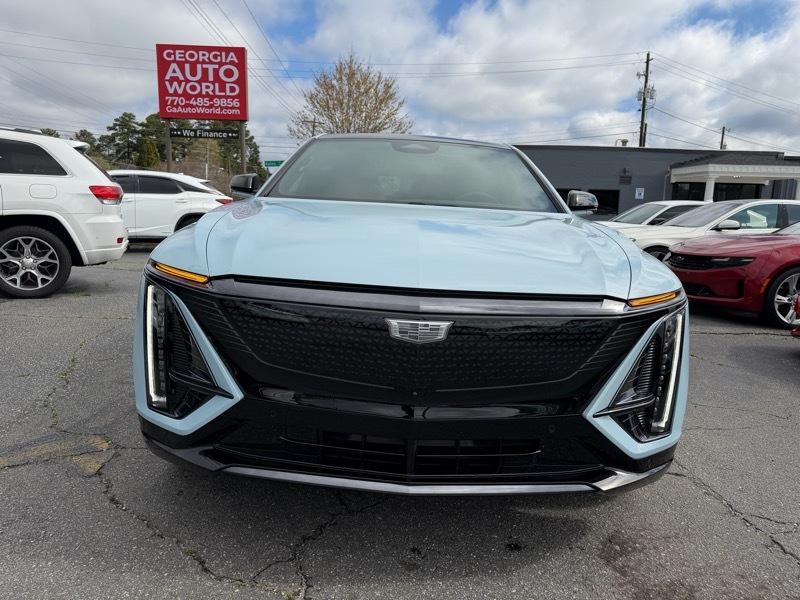 Cadillac Lyriq Sport-3 2024