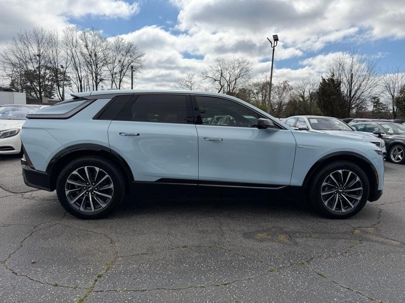 Cadillac Lyriq Sport-3 2024