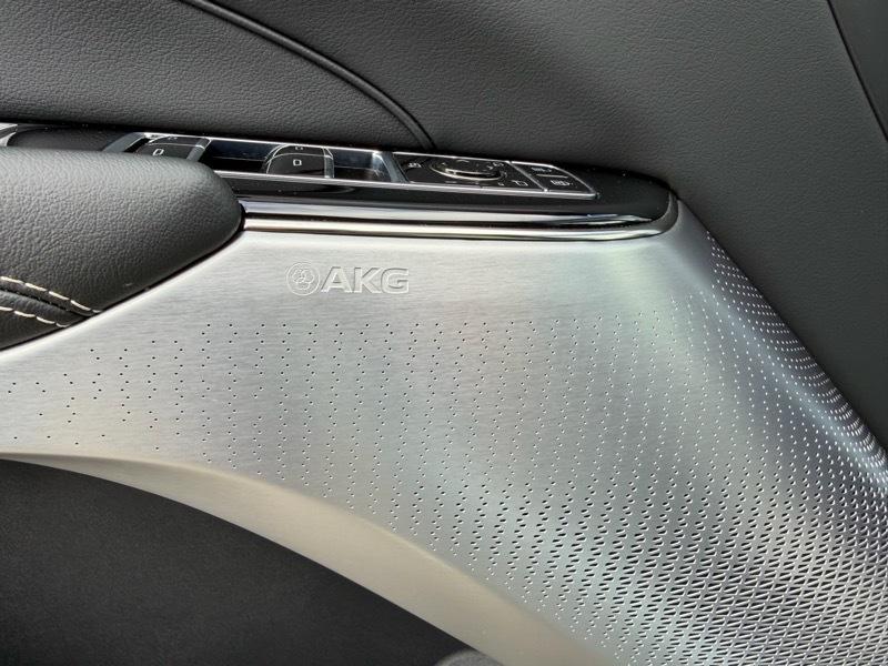 Cadillac Lyriq Sport-3 2024