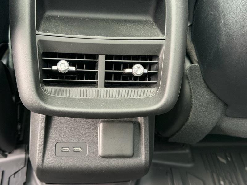 Cadillac Lyriq Sport-3 2024