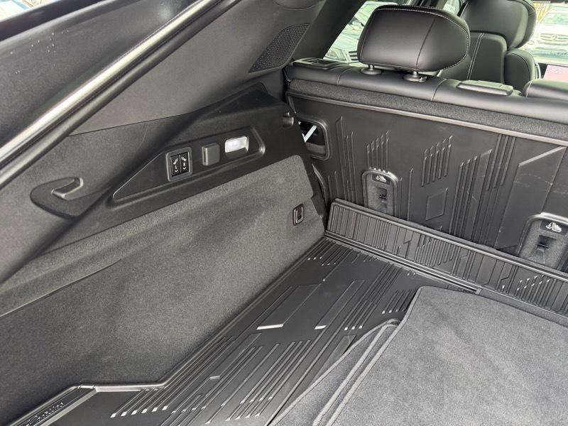 Cadillac Lyriq Sport-3 2024