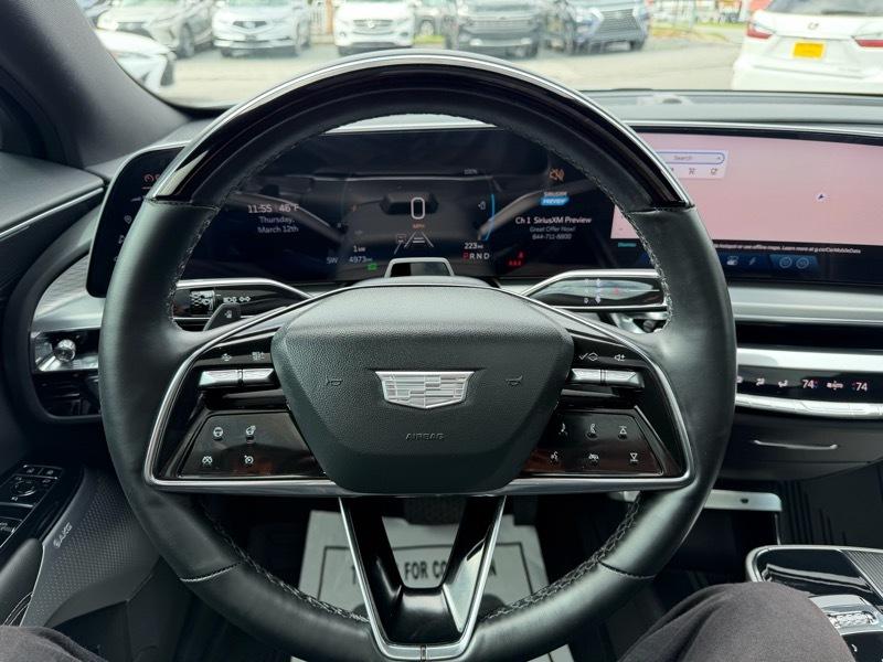 Cadillac Lyriq Sport-3 2024