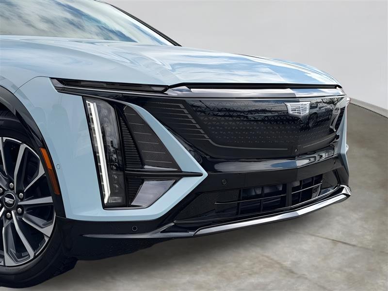 Cadillac Lyriq Sport-3 2024