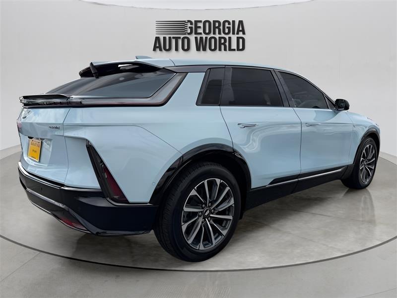 Cadillac Lyriq Sport-3 2024