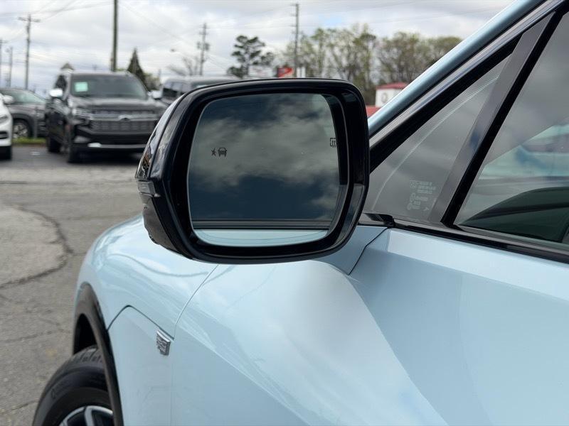 Cadillac Lyriq Sport-3 2024