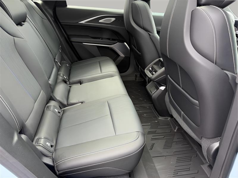 Cadillac Lyriq Sport-3 2024