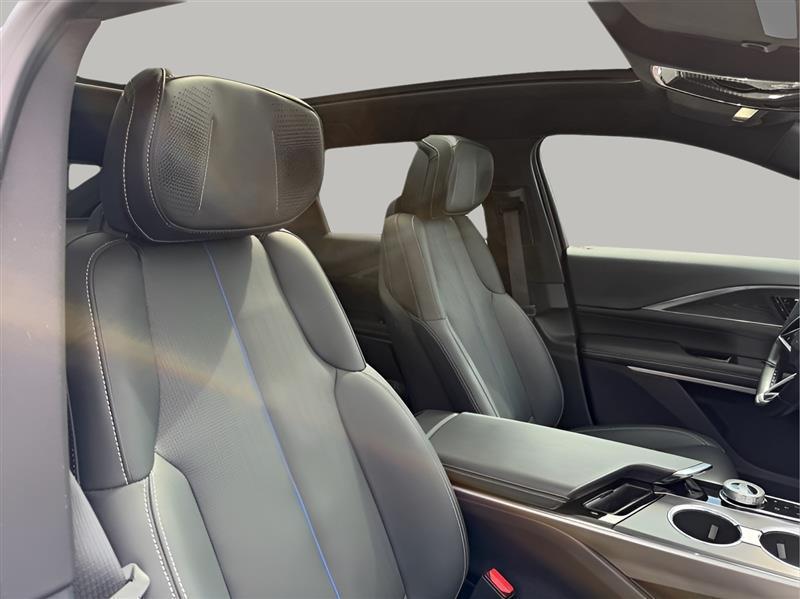 Cadillac Lyriq Sport-3 2024