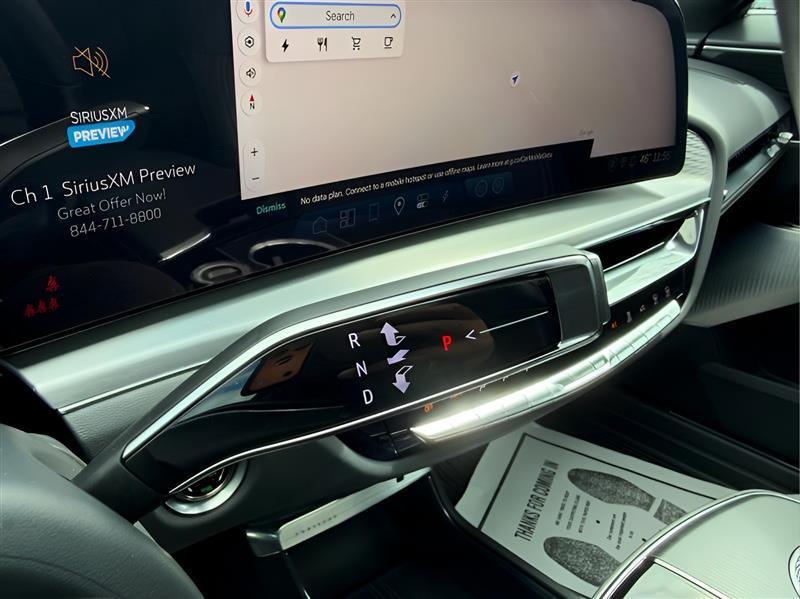 Cadillac Lyriq Sport-3 2024