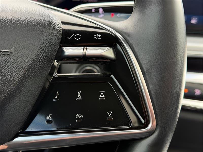 Cadillac Lyriq Sport-3 2024