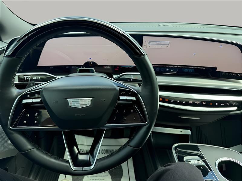 Cadillac Lyriq Sport-3 2024