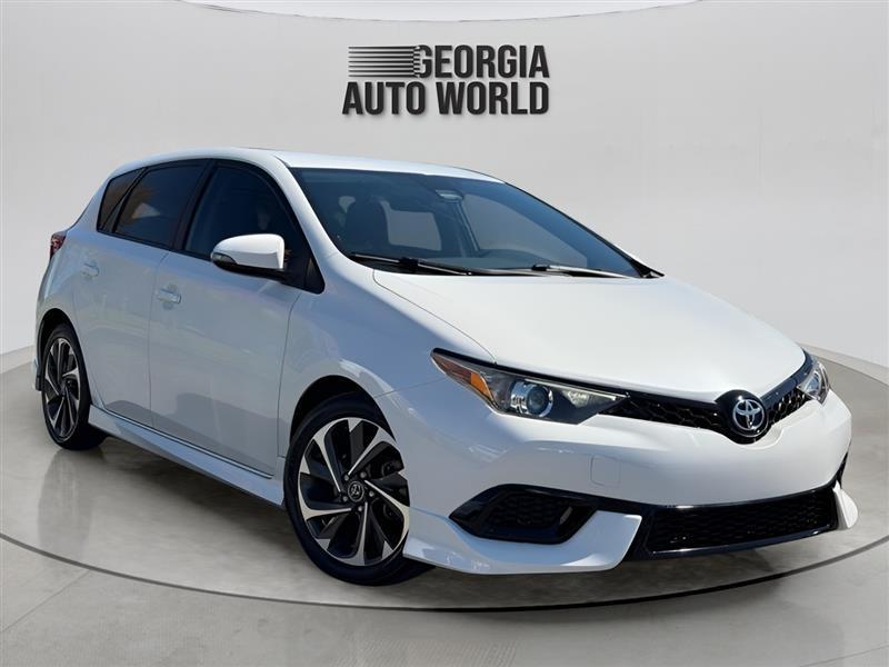 Toyota Corolla iM 4D Hatchback at 2017