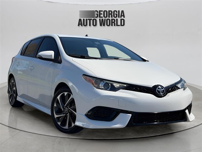 Toyota Corolla iM 4D Hatchback at 2017