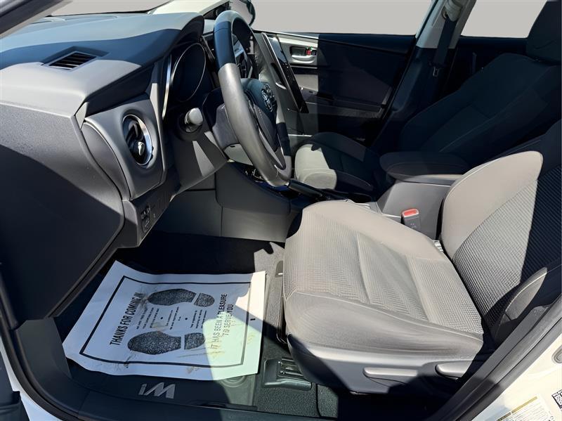 Toyota Corolla iM 4D Hatchback at 2017