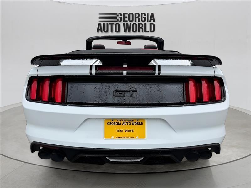 Ford Mustang 2dr Convertible Premium 2015