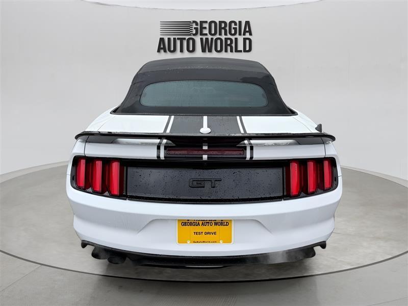 Ford Mustang 2dr Convertible Premium 2015