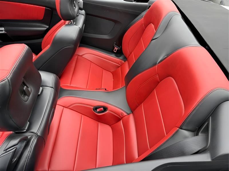 Ford Mustang 2dr Convertible Premium 2015