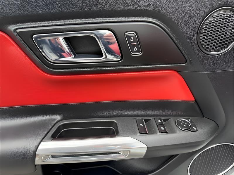 Ford Mustang 2dr Convertible Premium 2015