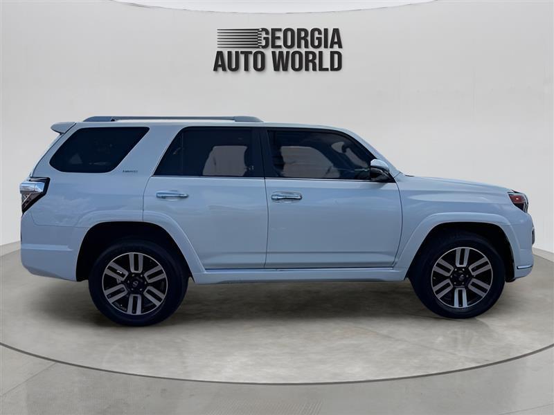 Toyota 4Runner Limited 4WD 2021