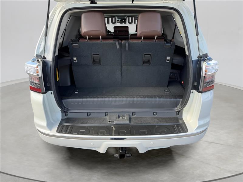 Toyota 4Runner Limited 4WD 2021