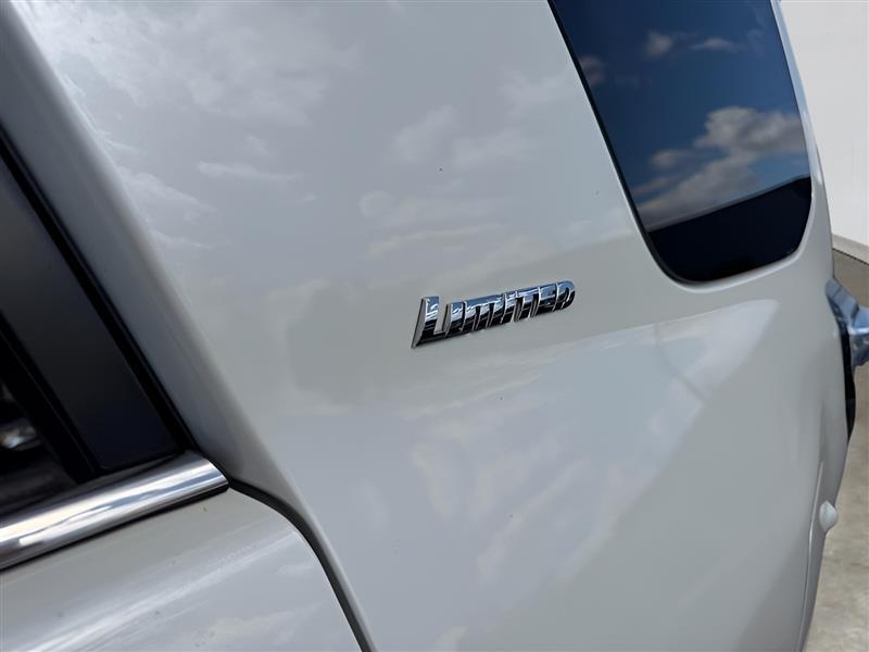 Toyota 4Runner Limited 4WD 2021