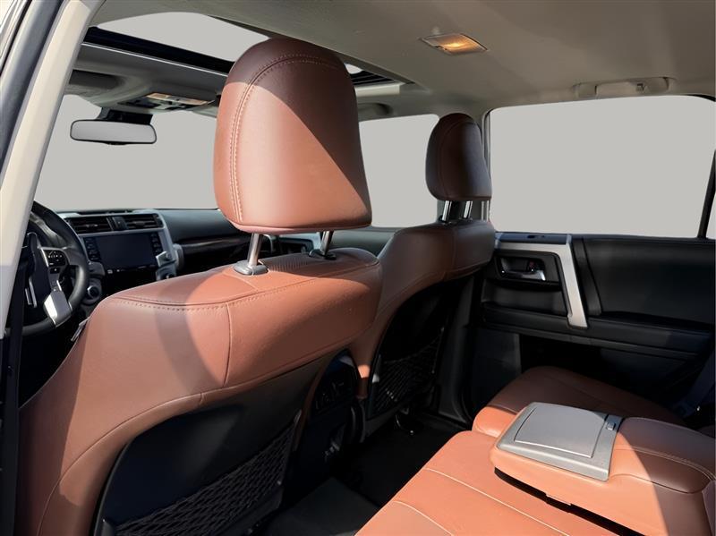 Toyota 4Runner Limited 4WD 2021