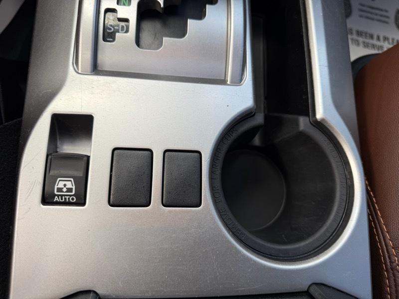 Toyota 4Runner Limited 4WD 2021