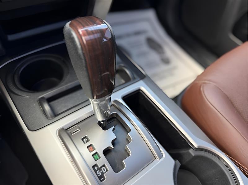 Toyota 4Runner Limited 4WD 2021