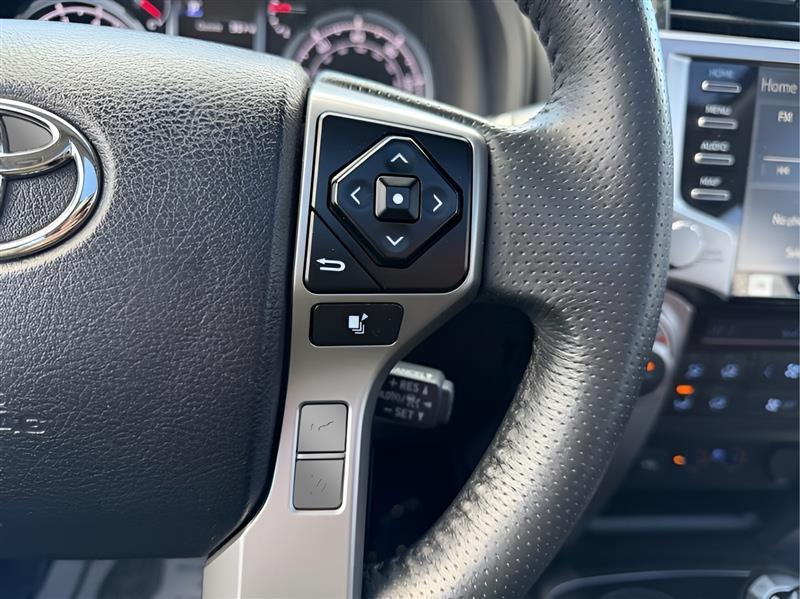 Toyota 4Runner Limited 4WD 2021