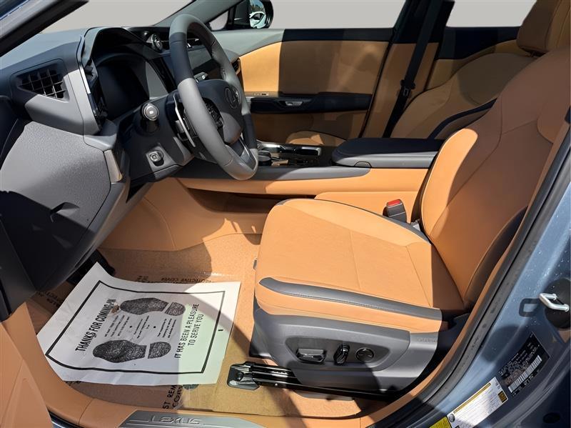 Lexus RZ 300e Premium w/18" Wheels 2025