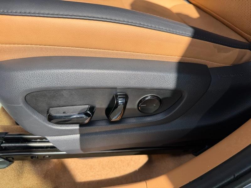 Lexus RZ 300e Premium w/18" Wheels 2025