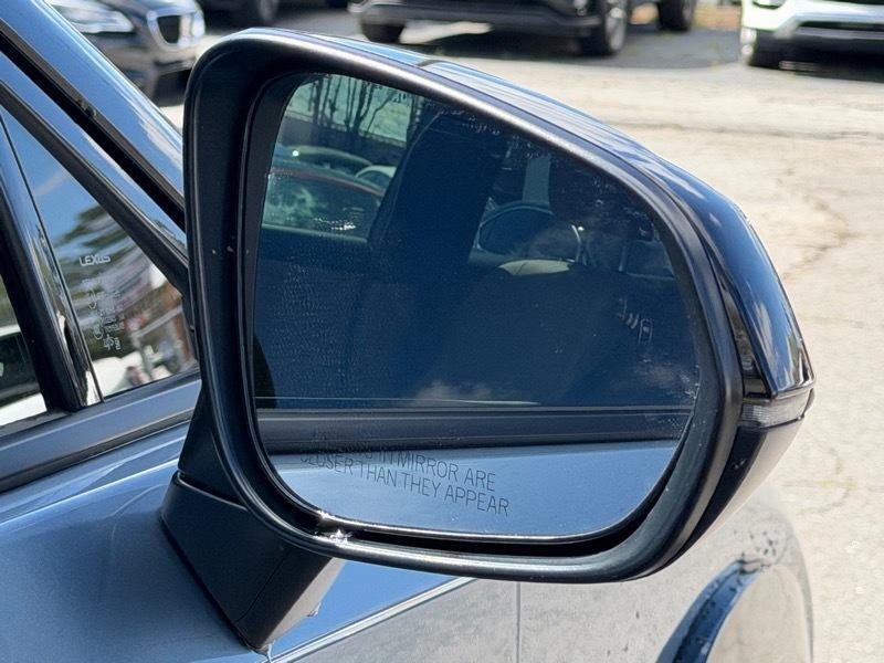 Lexus RZ 300e Premium w/18" Wheels 2025