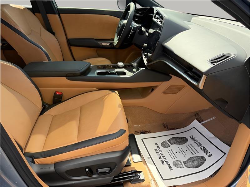 Lexus RZ 300e Premium w/18" Wheels 2025